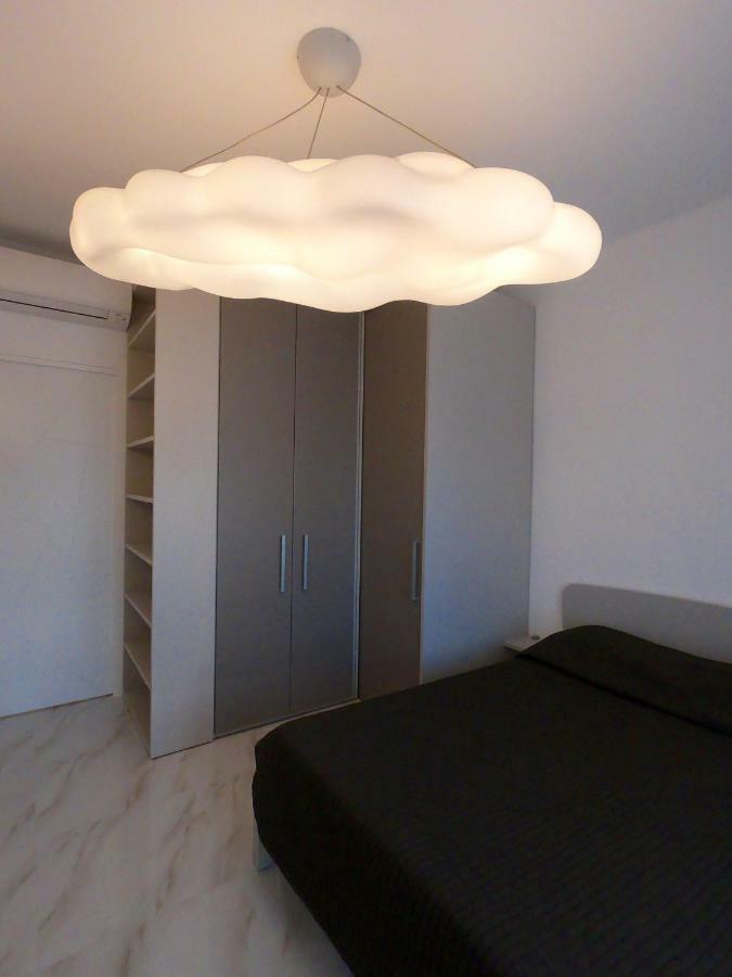 Appartement Olimpia à Arma di Taggia Extérieur photo