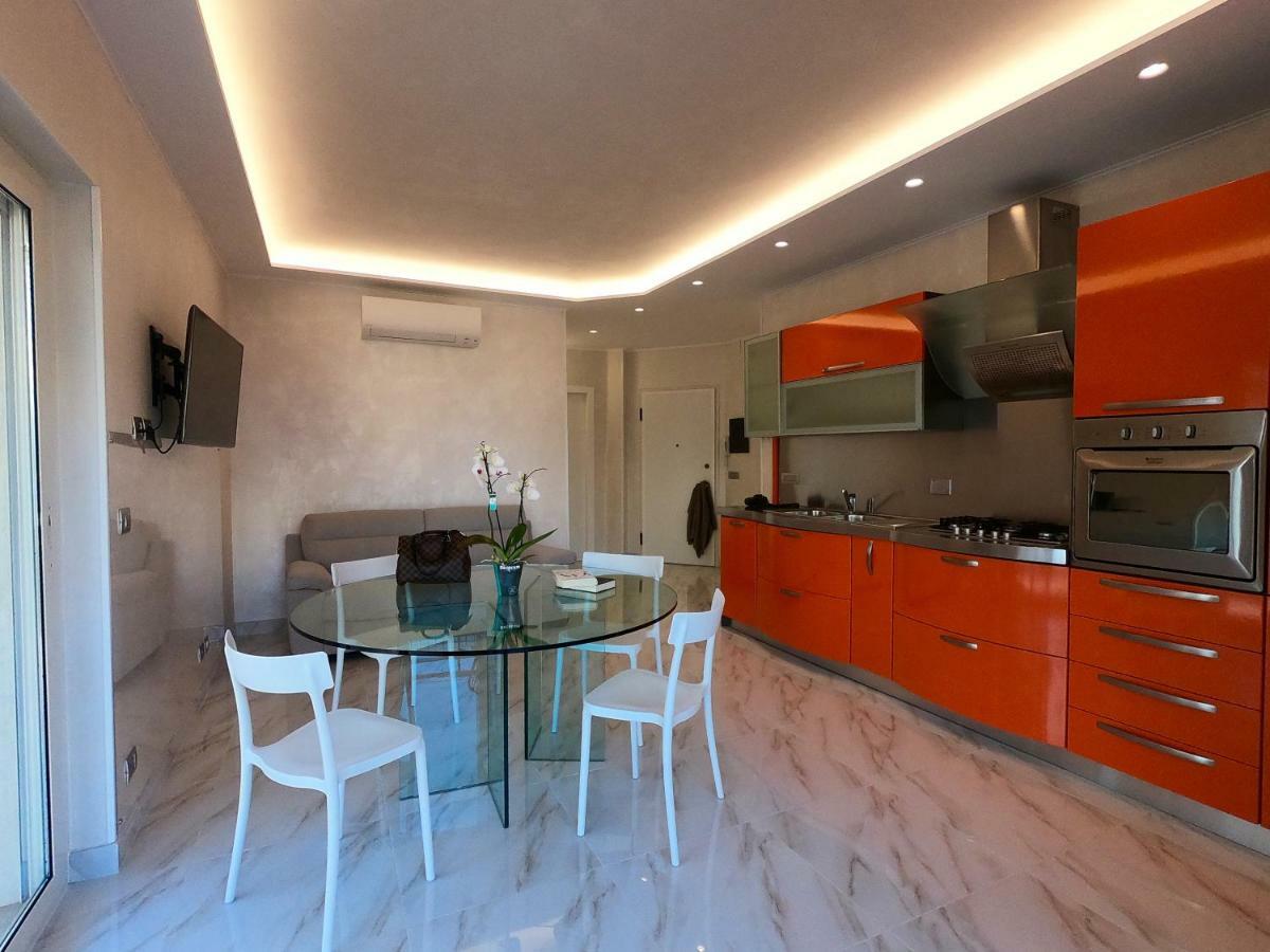 Appartement Olimpia à Arma di Taggia Extérieur photo